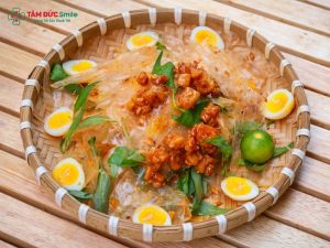 Bánh tráng trộn bao nhiêu calo? Ăn bánh tráng trộn có béo không缩略图