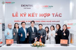 Lễ ký kết hợp tác chiến lược và chuyển giao công nghệ Implant giữa Tâm Đức Smile & Dentis Vietnam缩略图